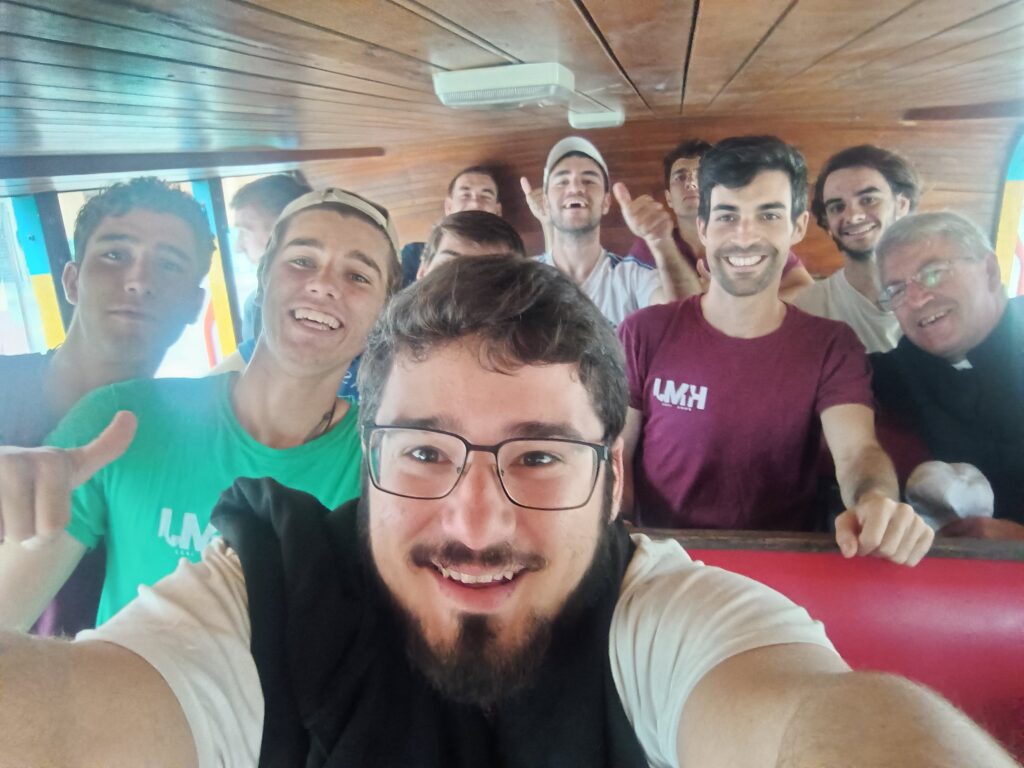 A estas alturas del viaje ya nos sentíamos auténticos jesuitas en la película de «La Misión».